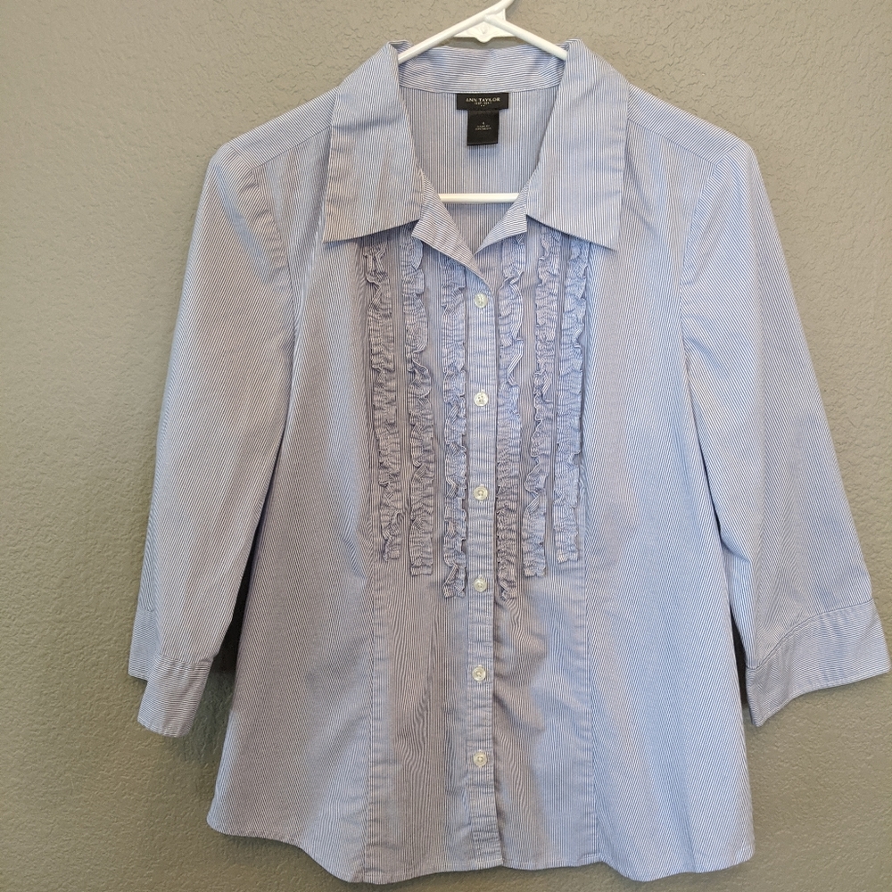 Ann Taylor button up shirt